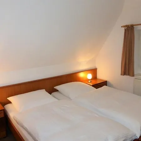 Holiday home With Terrace In Kluetz *